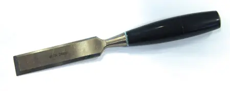 Dzelzs kaltis 18 mm MEGA ar