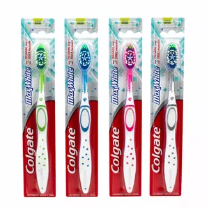 Зубная щетка Colgate Max White Medium — ручная, средняя жесткость щетины, модель 7025931