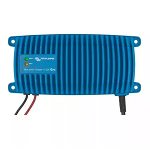 Charger Victron Energy Blue Power IP67 12V 25A – waterproof battery charger for 12 V systems