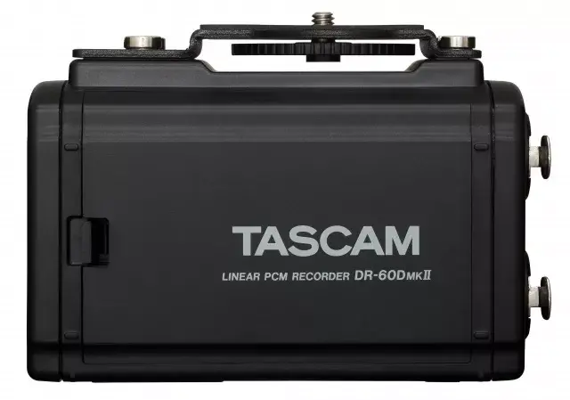 Цифровой аудиорекордер Tascam DR-60DMKII Photo 2