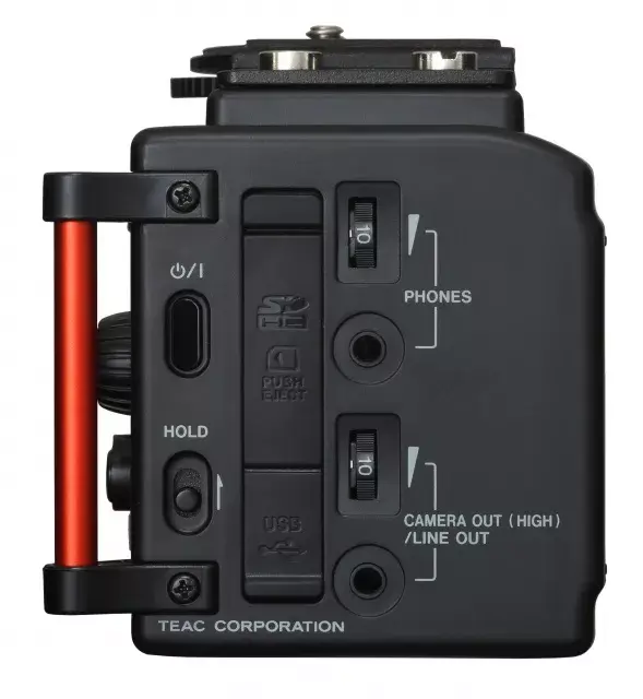 Цифровой аудиорекордер Tascam DR-60DMKII Photo 4