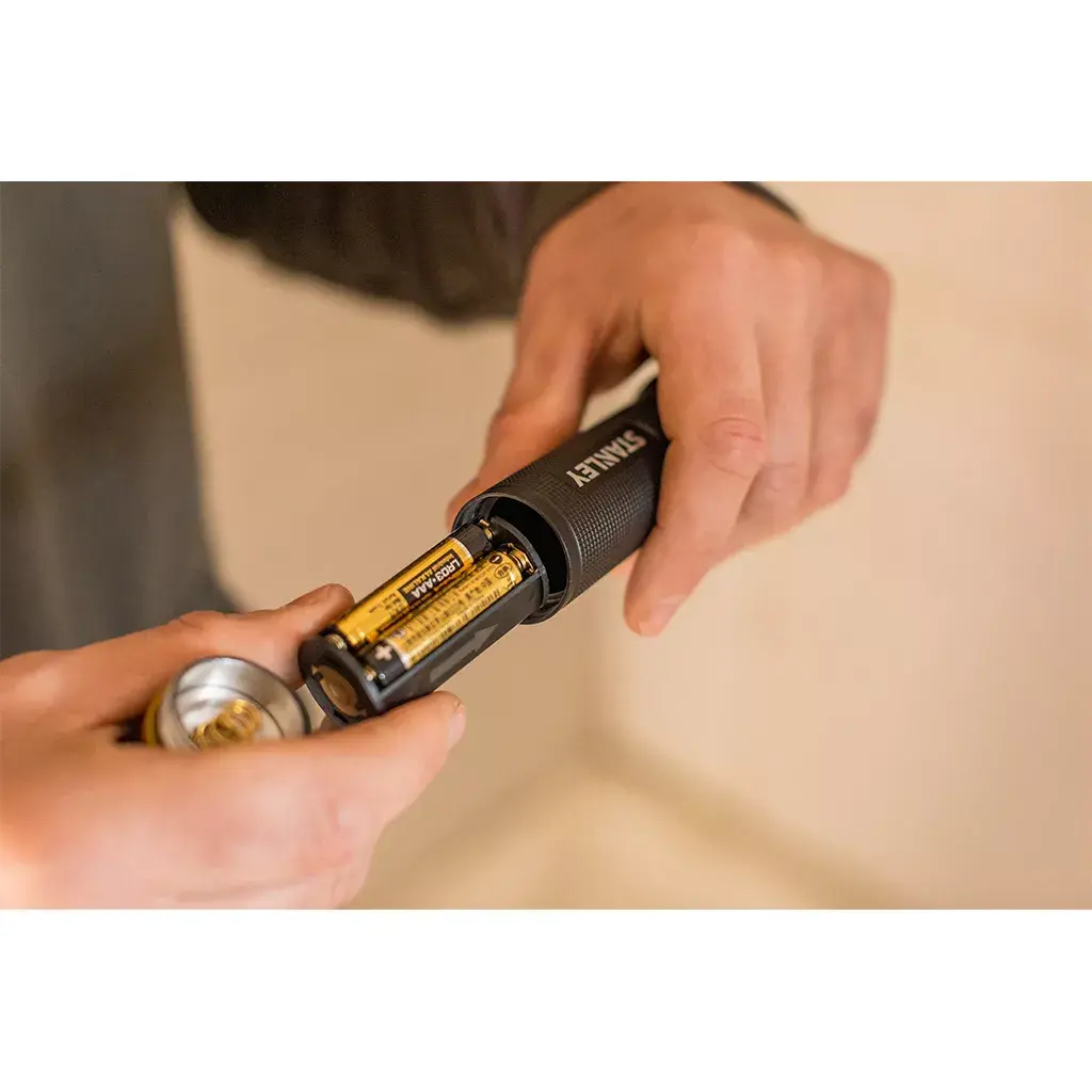 Ручной фонарик Stanley FATMAX 350 LM AAA Photo 9