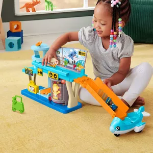 Playset Fisher-Price Little People Everyday Adventures Airport for Kids 1-5