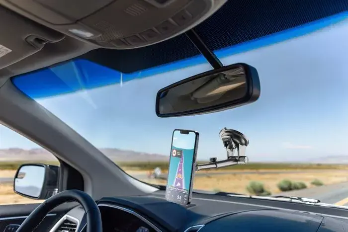 Cellularline Touch Mag Suction Cup Magnetic Car Holder Photo 3