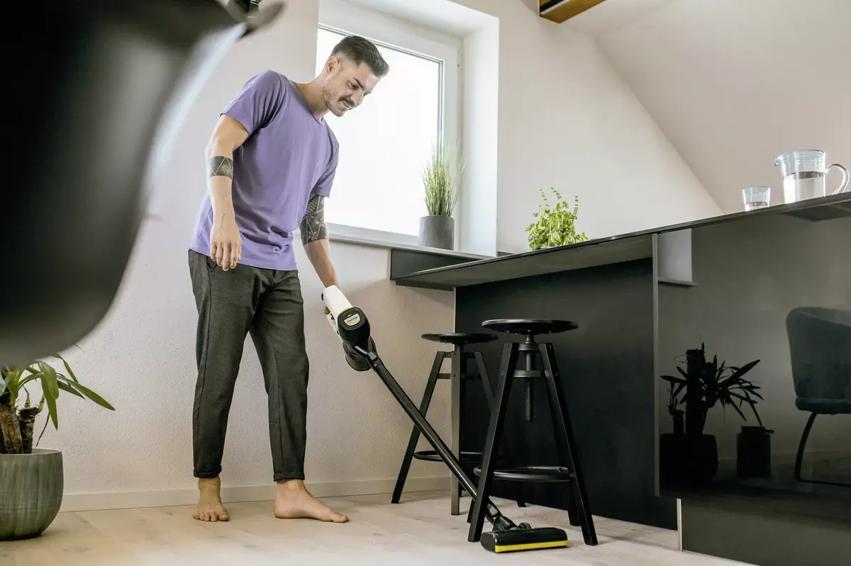 Karcher VC 4 пылесос‑палка 2‑в‑1 Photo 2