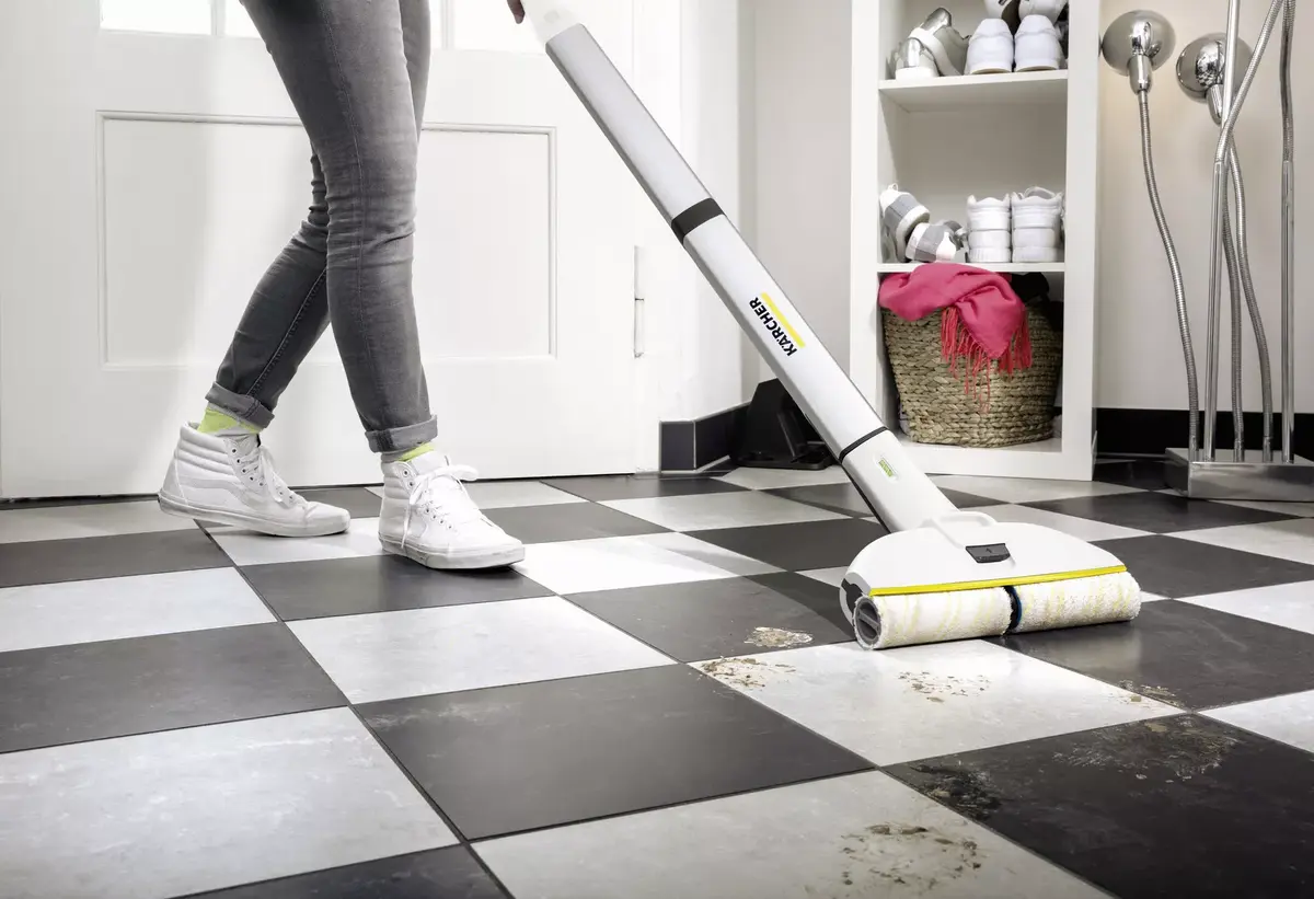 Karcher EWM 2 Battery Wet stikveida putekļsūcējs Photo 5