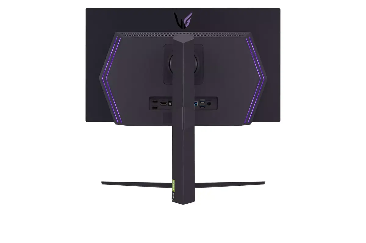Datora monitors LG 27GS95QE-B Photo 7