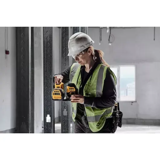 Laser Level DeWALT DCE088D1G18-QW Photo 5