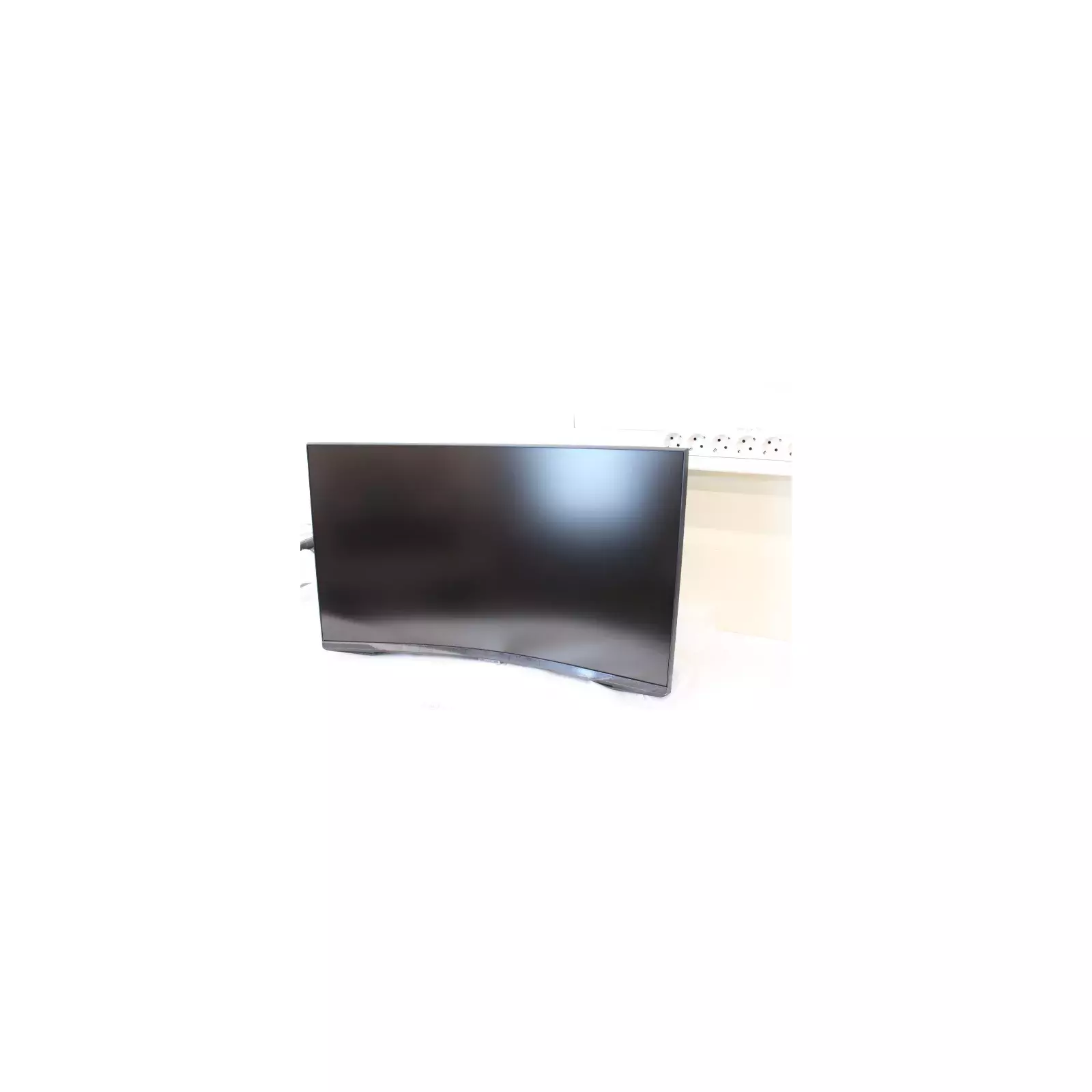 Samsung LS32BG750NPXENSO Photo 4