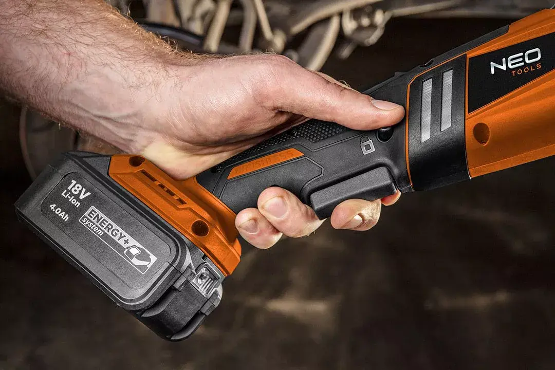 Полировщик для автомобилей NEO tools 04-602 Photo 4