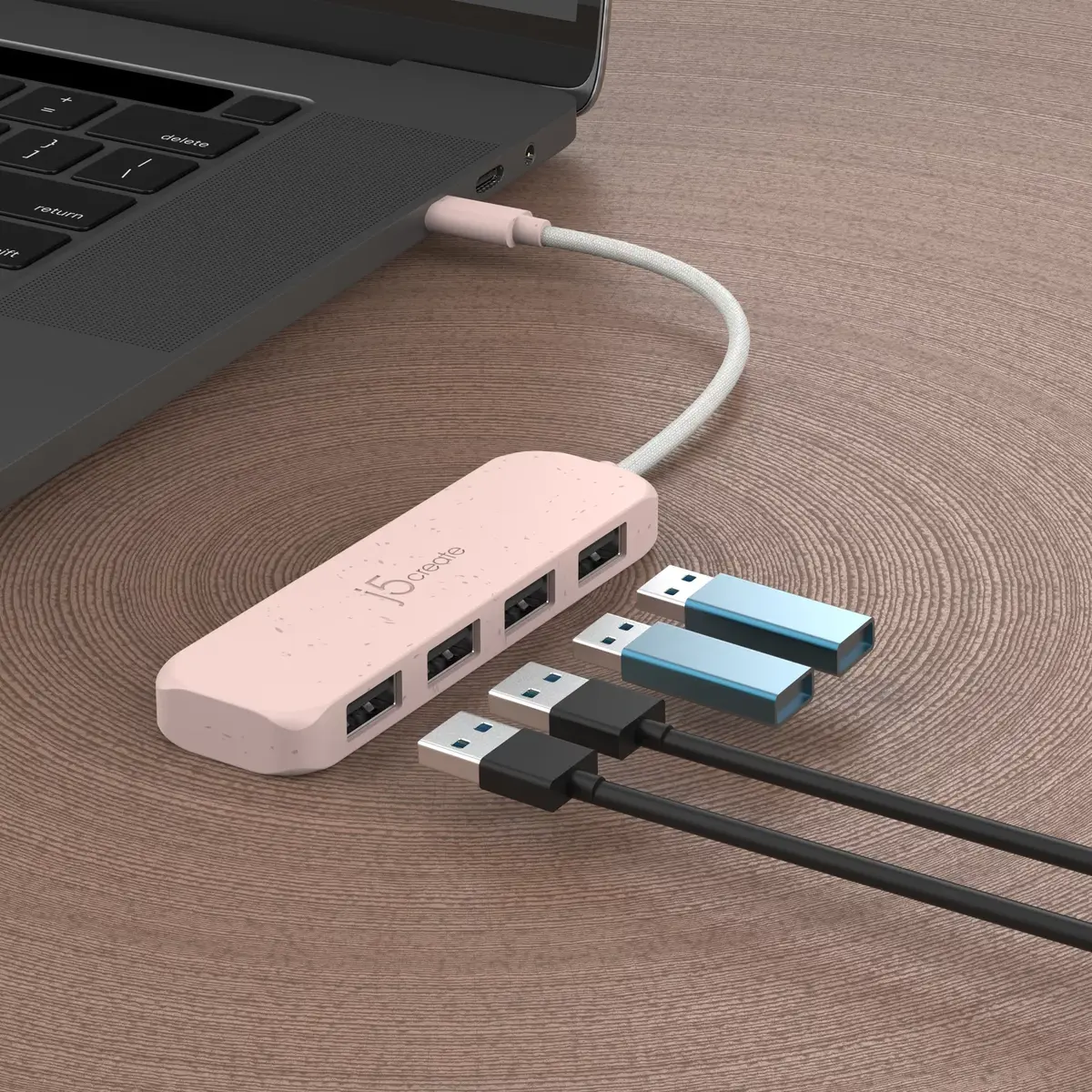 j5create USB-C хаб на 4 USB-A (Gen 2) Photo 5