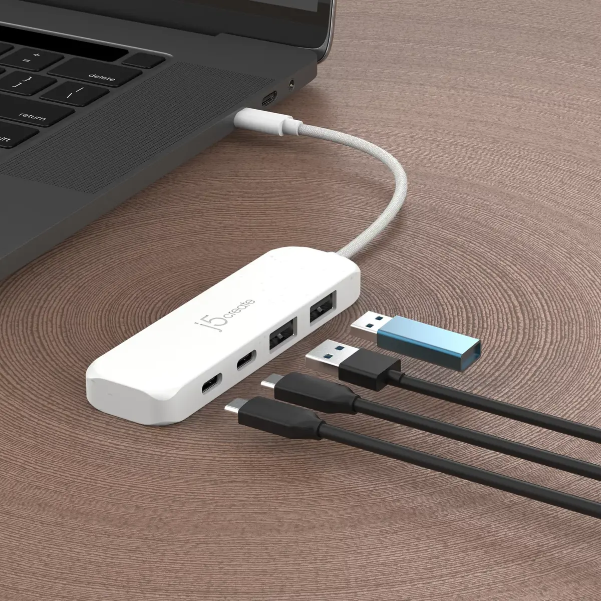 USB-C Хаб j5create JCH342EW-N Photo 5