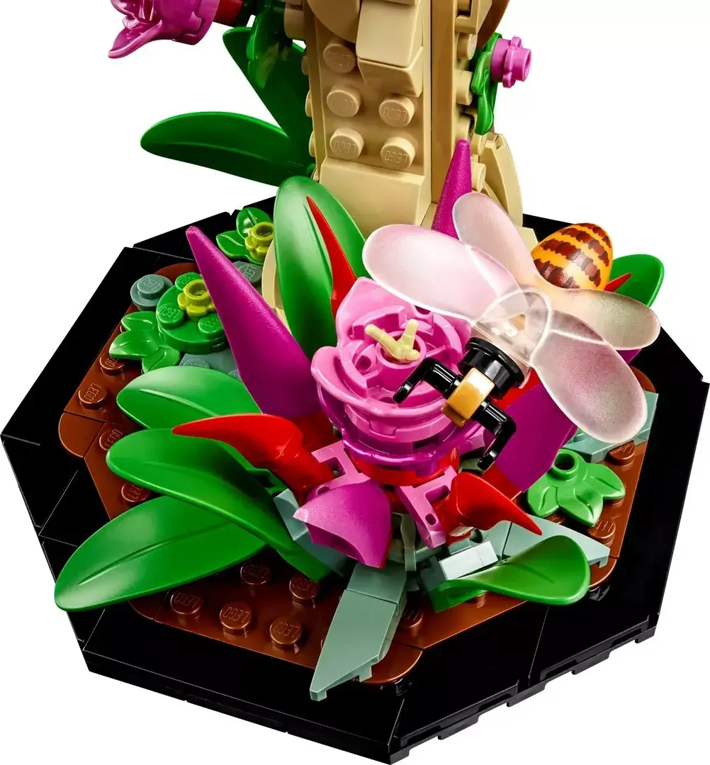 LEGO Ideas 21342 The Insect Collection set Photo 7