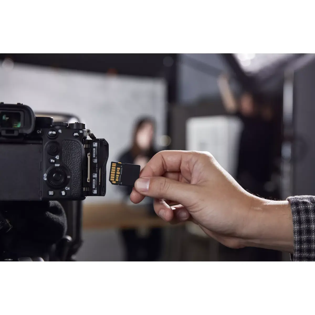 Флеш-память Kingston Technology 128GB Canvas React Plus Photo 5