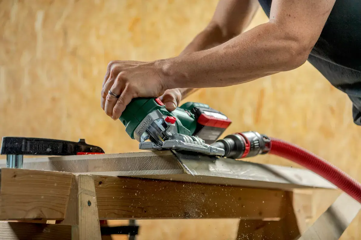 Akumulatora zāģis Metabo STA 18 LTX 150 BL Photo 2