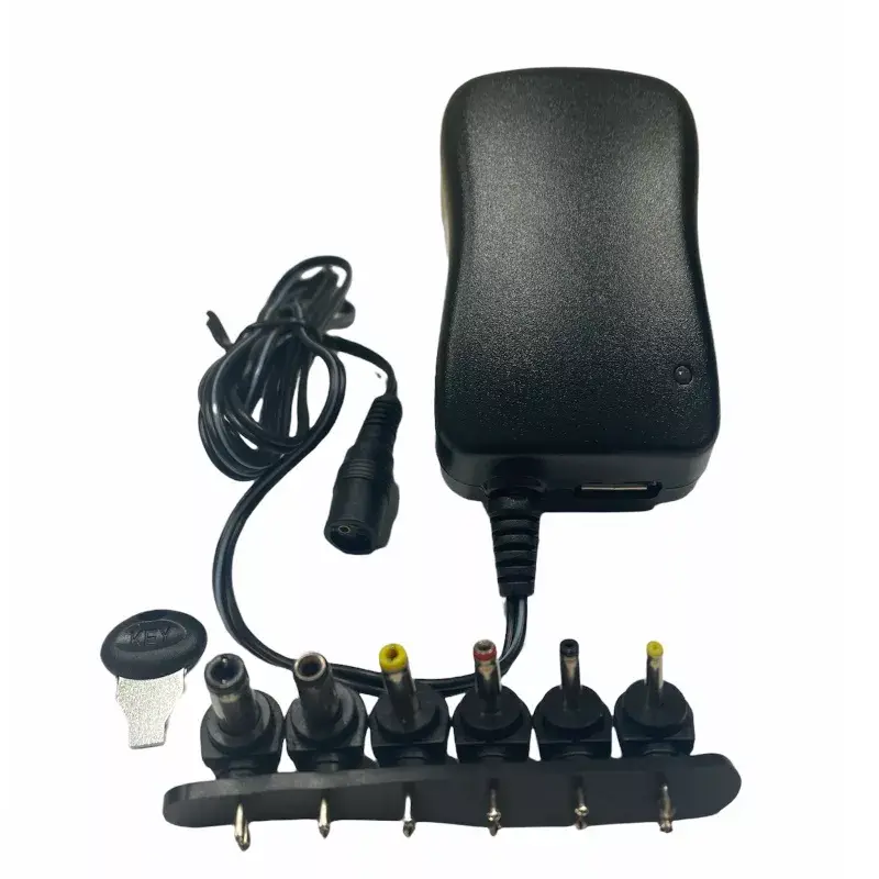 CP UCH1 Universal Power Adapter 12/30W Photo 4