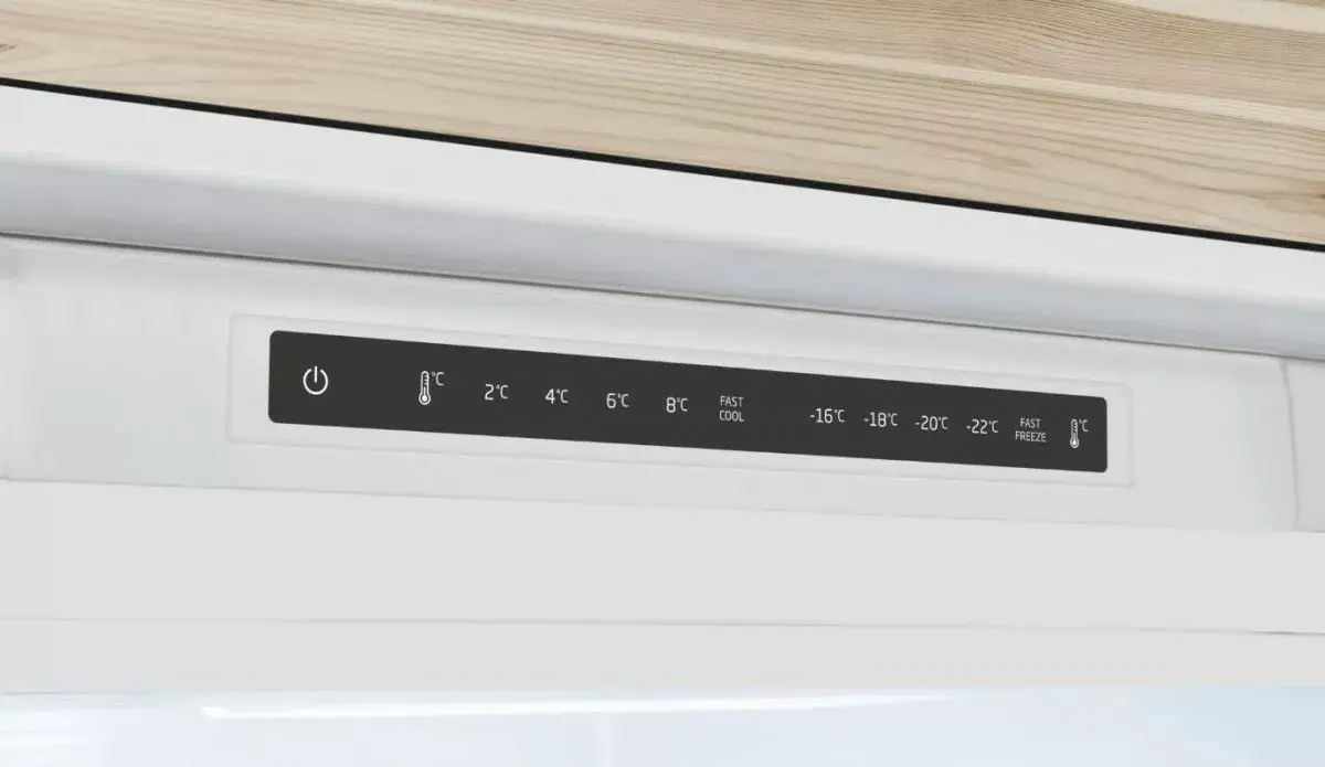 Iebūvējamais ledusskapis‑saldētava AMICA BK3045.4 NF(E) Photo 9