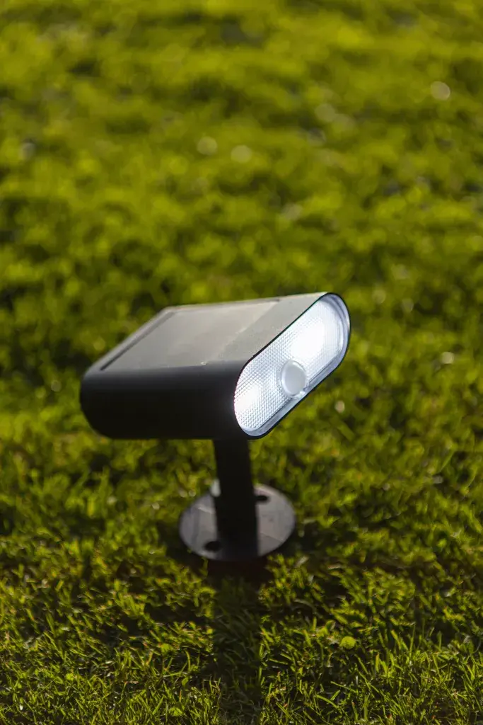 Lutec Ginbo Solar LED Outdoor Ground Light Photo 3