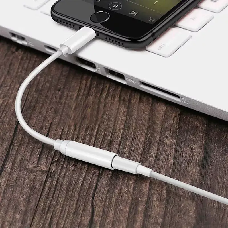 iLike AX5 Lightning to 3.5mm Audio Adapter with DAC Photo 5