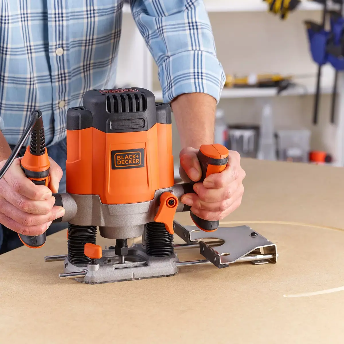 Фрезер/триммер Black & Decker KW1200EKA-QS Photo 4