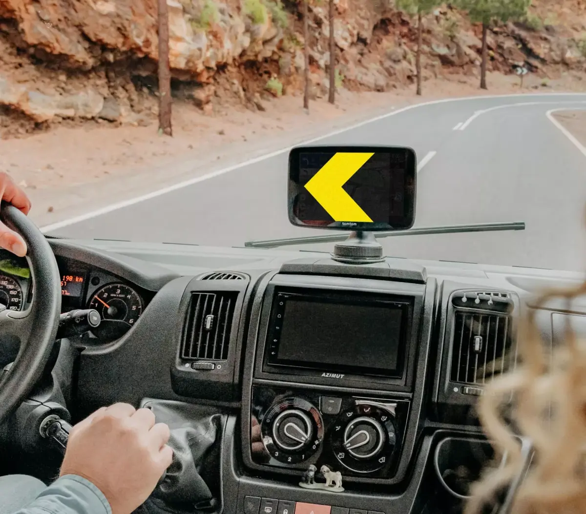 GPS навигатор TomTom GO Camper Max Photo 6