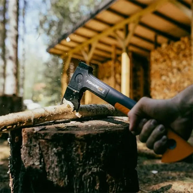 Aks FISKARS X14 Photo 16