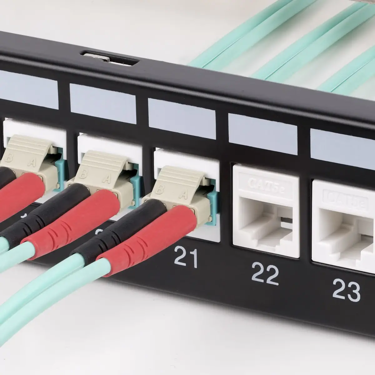 StarTech DMFKSLCLCCOUPLER LC to LC Fiber Keystone Coupler Photo 9