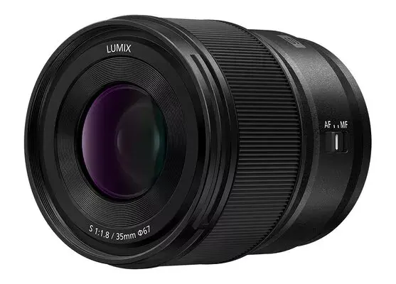 Широкоугольный объектив Panasonic LUMIX S 35mm F1.8 Photo 3