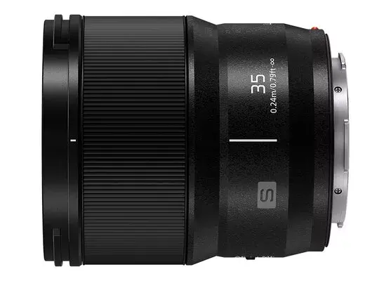 Широкоугольный объектив Panasonic LUMIX S 35mm F1.8 Photo 4