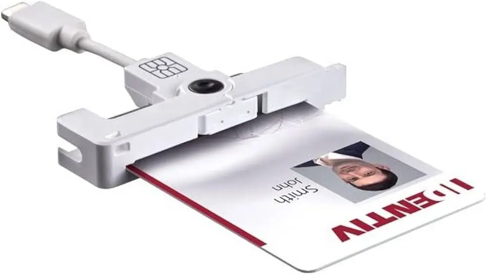 Viedkaršu lasītājs Identiv uTrust SmartFold SCR3500