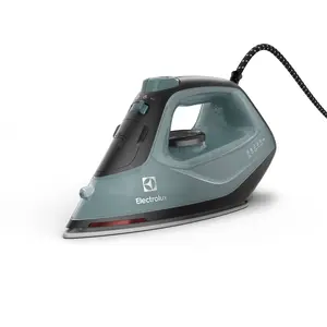 Electrolux E5SI2-6OG Tvaika gludeklis ar 2400 W jaudu, Glissium pamatni, 0.25 L ūdens tvertni, vertikālo tvaiku, pretpilēšanas sistēmu un 2 m vadu, zaļā krāsā