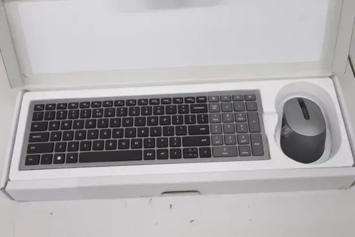 Keyboard and Mouse KM7120W Photo 2