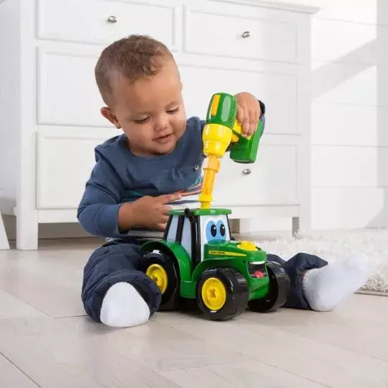 TOMY трактор 46655 — игровой автомобиль Photo 3