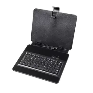 Sleeve for 9.7-inch Tablets with Mini USB Keyboard, quer KOM0468
