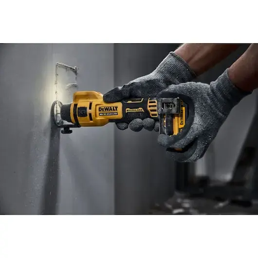 DeWALT DCE555N-XJ фрезер/триммер 18V Photo 4