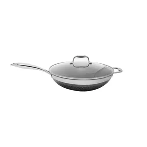 Wok panna KOHERSEN 32 cm modelis 71111 — nerūsējošais tērauds, DIAMOND nesmērējošais pārklājums, stikla vāks, 5,1 l