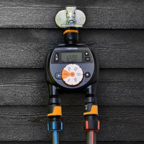 Цифровой таймер полива Fiskars 1054792 Photo 4