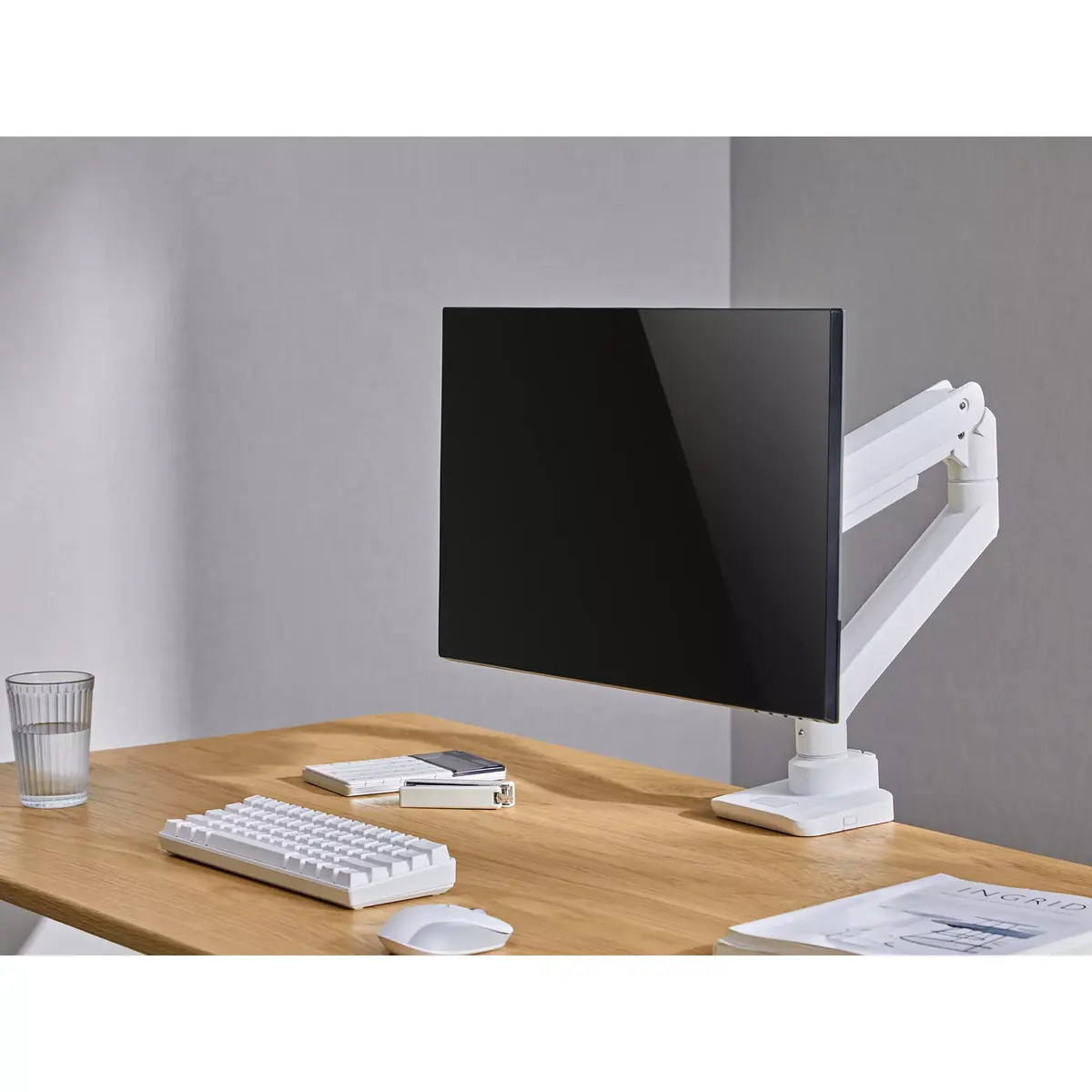 Monitoru galda stiprinājums Equip 17"-49" Photo 7