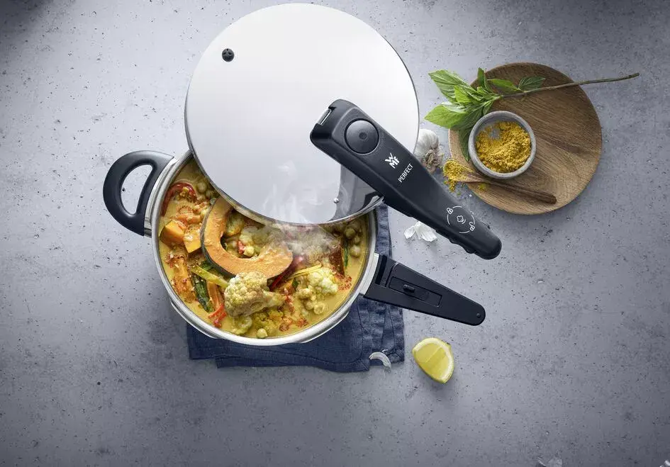 Stovetop Pressure Cooker WMF Perfect 07.9183.9990 Photo 6