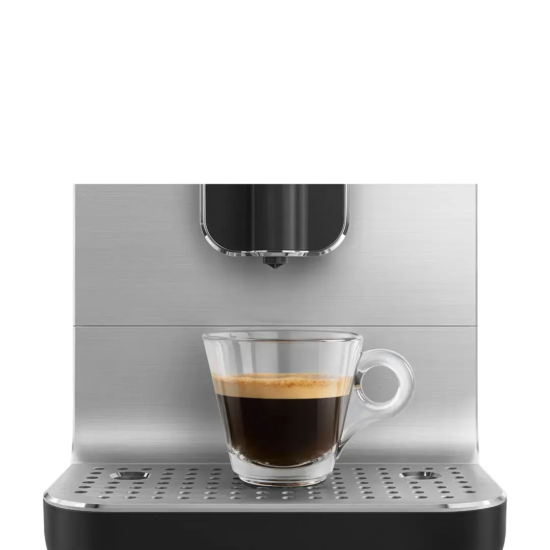 Кофемашина Smeg BCC11BLMEU с функцией пара Photo 14