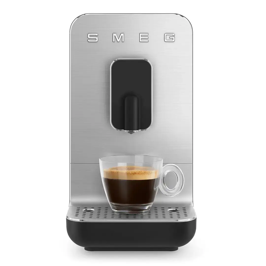 Кофемашина Smeg BCC11BLMEU с функцией пара Photo 15