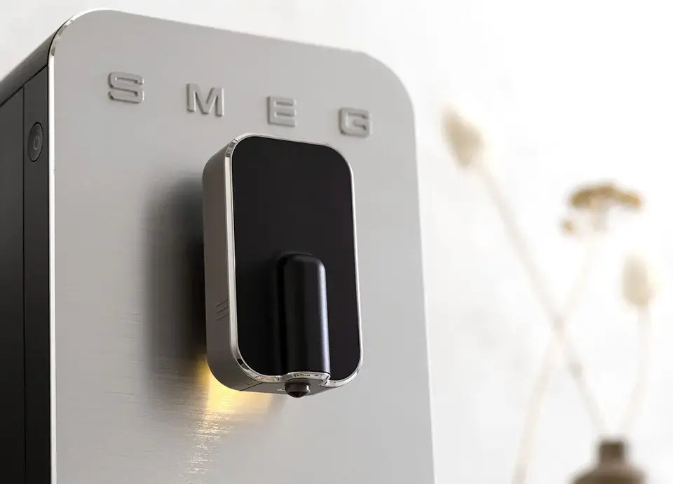 Кофемашина Smeg BCC11BLMEU с функцией пара Photo 37