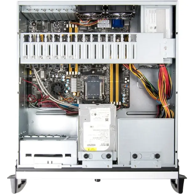 Chenbro RM42300F1 ATX case with USB 3.0 Photo 3