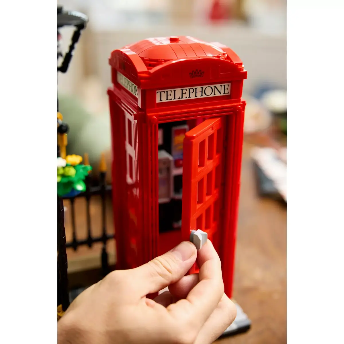 Конструктор LEGO Red London Telephone Box 21347 Photo 12