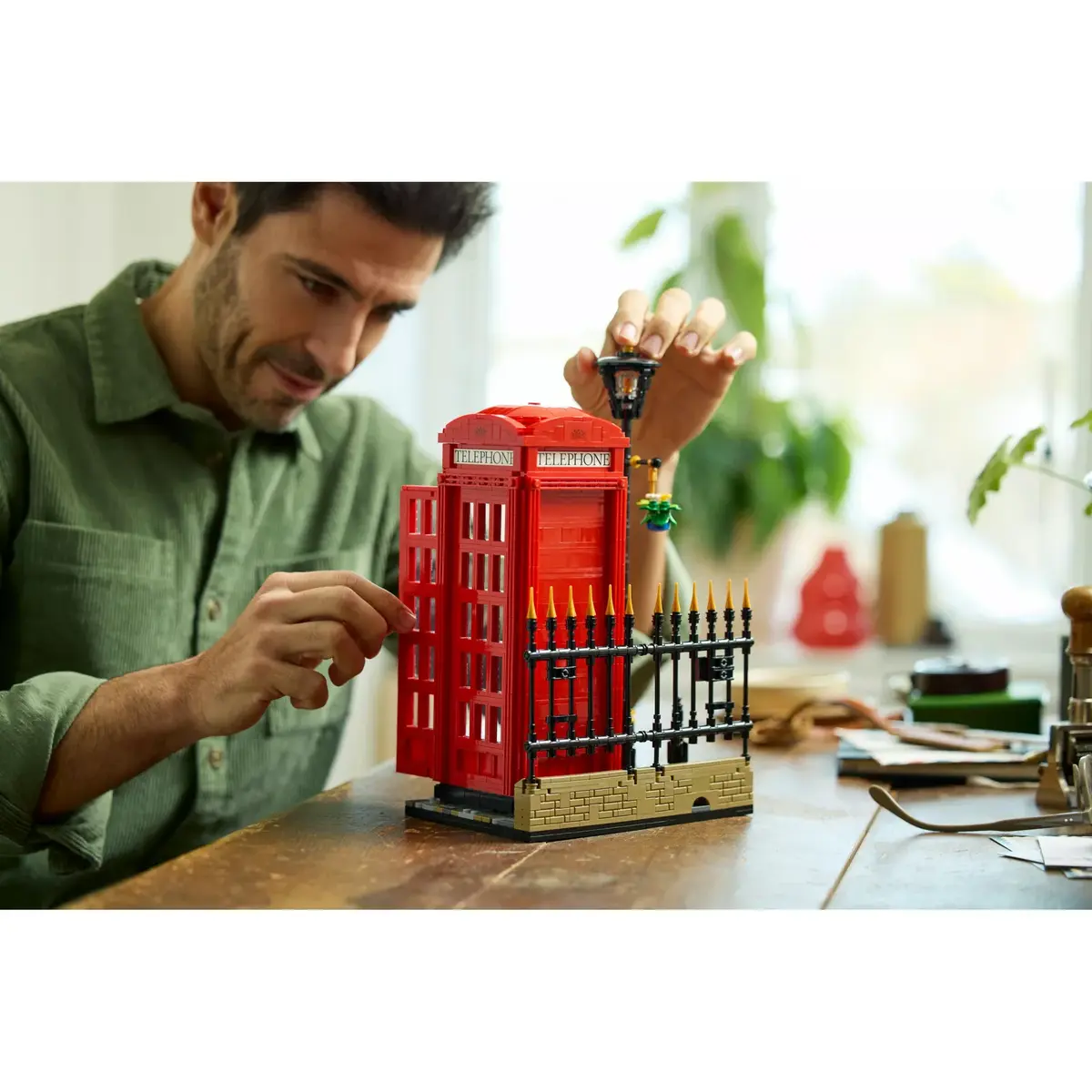 Конструктор LEGO Red London Telephone Box 21347 Photo 26
