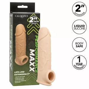Dzimumlocekļa pagarinājums California Exotics Performance Maxx Life‑Like — +7 collas, gaiša ādas krāsa, mīksts reālistisks materiāls