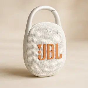 Портативная колонка JBL Clip 5, белая