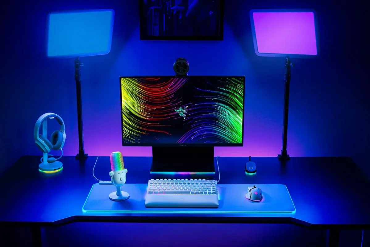 Микрофон Razer Seiren V3 Chroma Photo 3