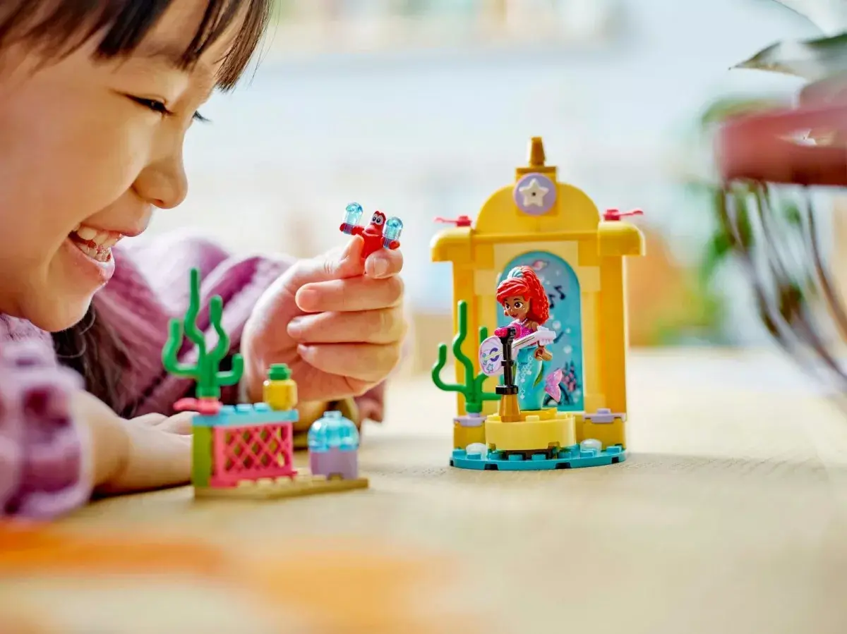 LEGO Disney Princess Ariel's Musical Stage 43235 playset Photo 7