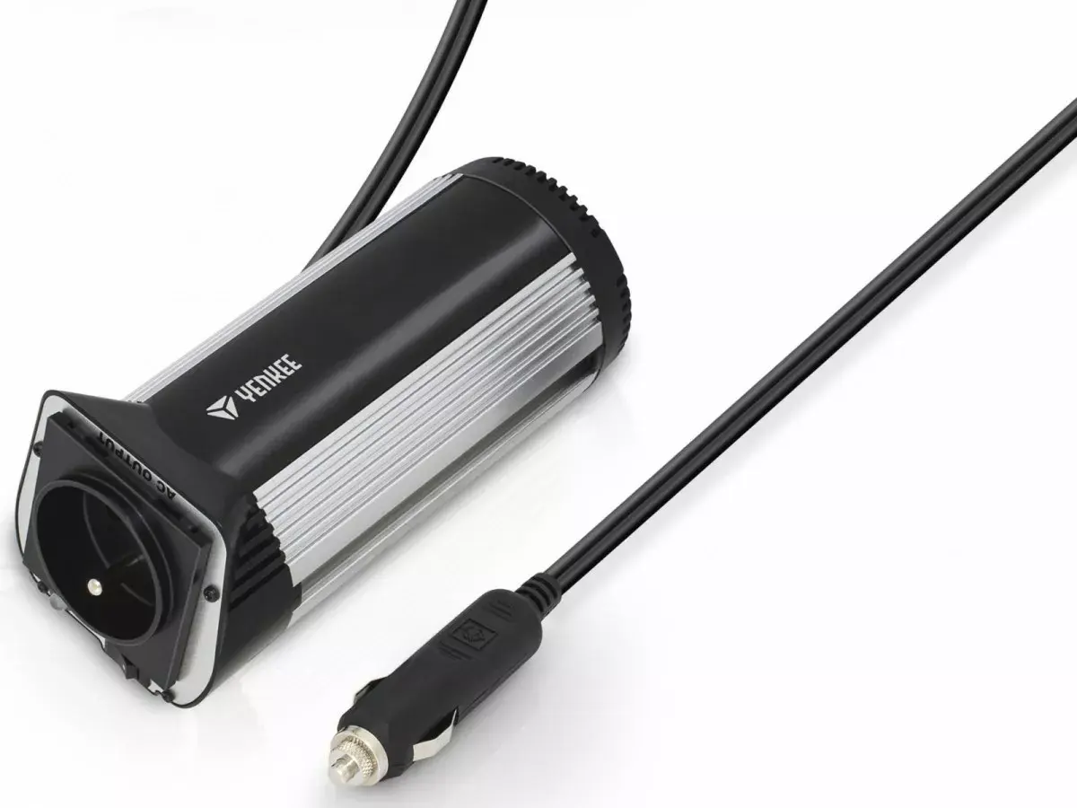 Power inverter YENKEE YAU 140 12V→240V Photo 3